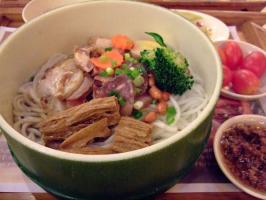 Guilin Rice Noodles with Horse Meat